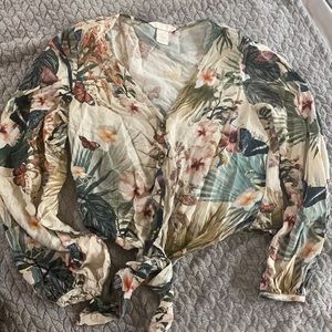 Tropical button up flows dress shirt Size Small